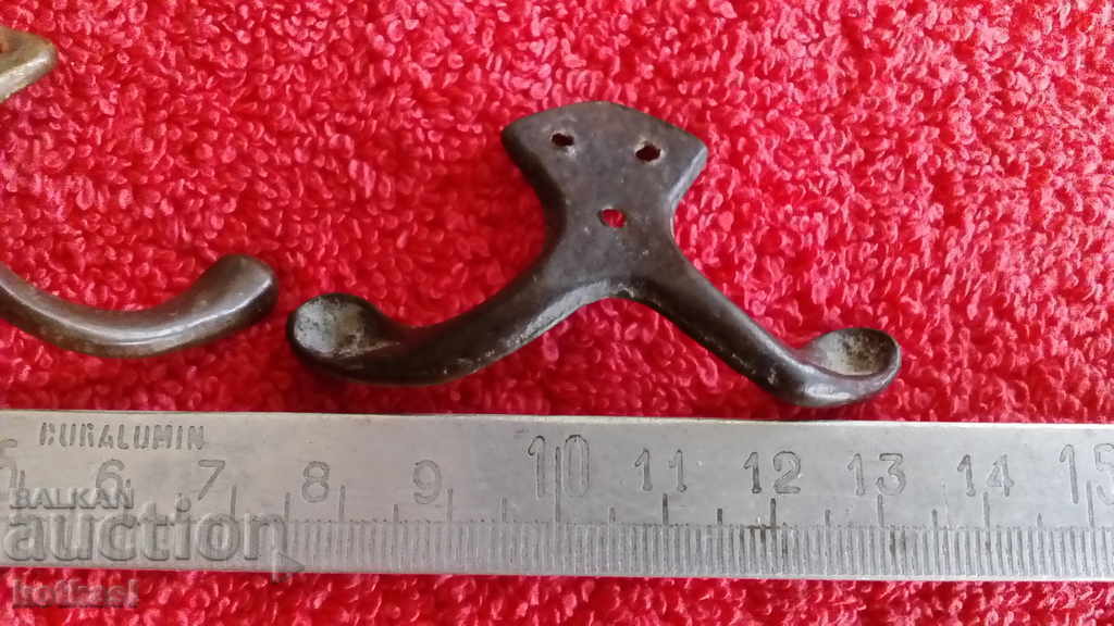 Стари метални бронз месинг закачалки 2 бр. - 6 Стари метални бронз месинг закачалки 2 бр. - 6