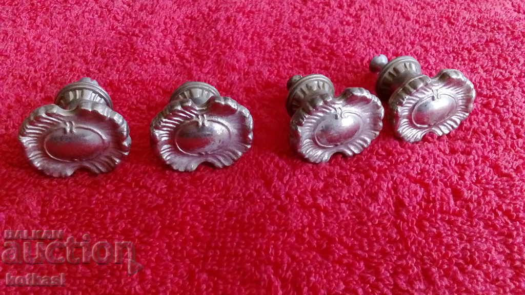 Delivery of Old metal bronze brass handles for furniture cabinet 4 pcs. Delivery of Old metal bronze brass handles for furniture cabinet 4 pcs.
