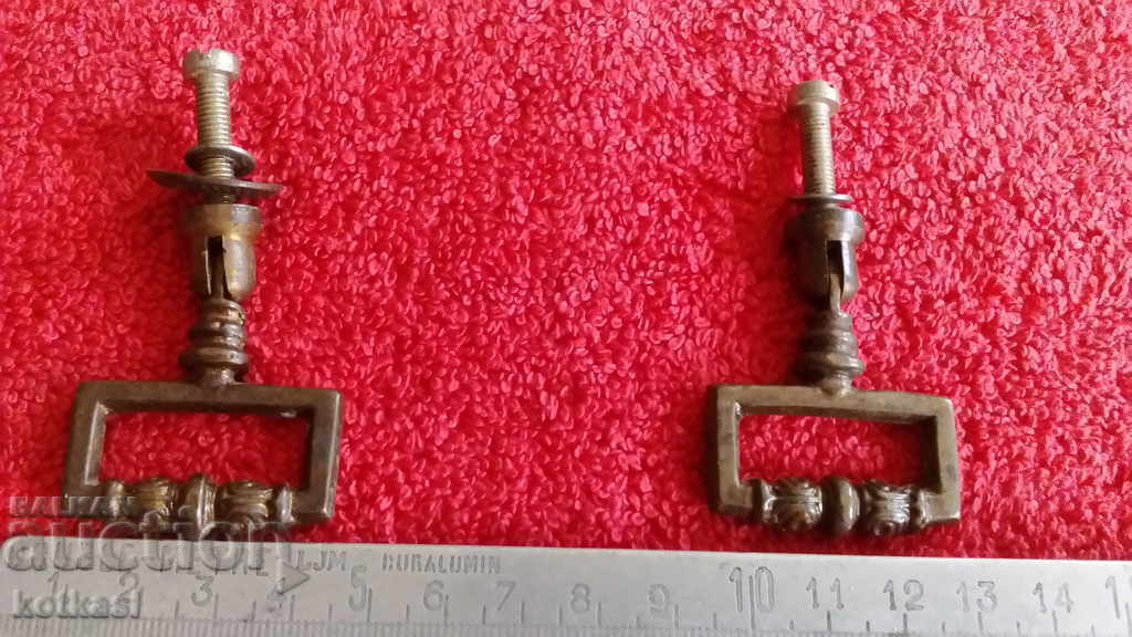 Стари метални бронз месинг дръжки за мебели шкаф 4 бр. - 5 Стари метални бронз месинг дръжки за мебели шкаф 4 бр. - 5