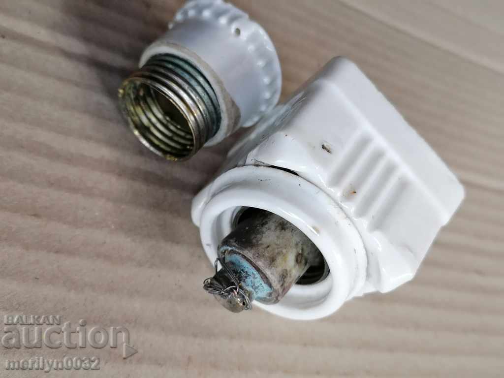 Socket with fuse fuse for lighting porcelain 1920 - 7 Socket with fuse fuse for lighting porcelain 1920 - 7