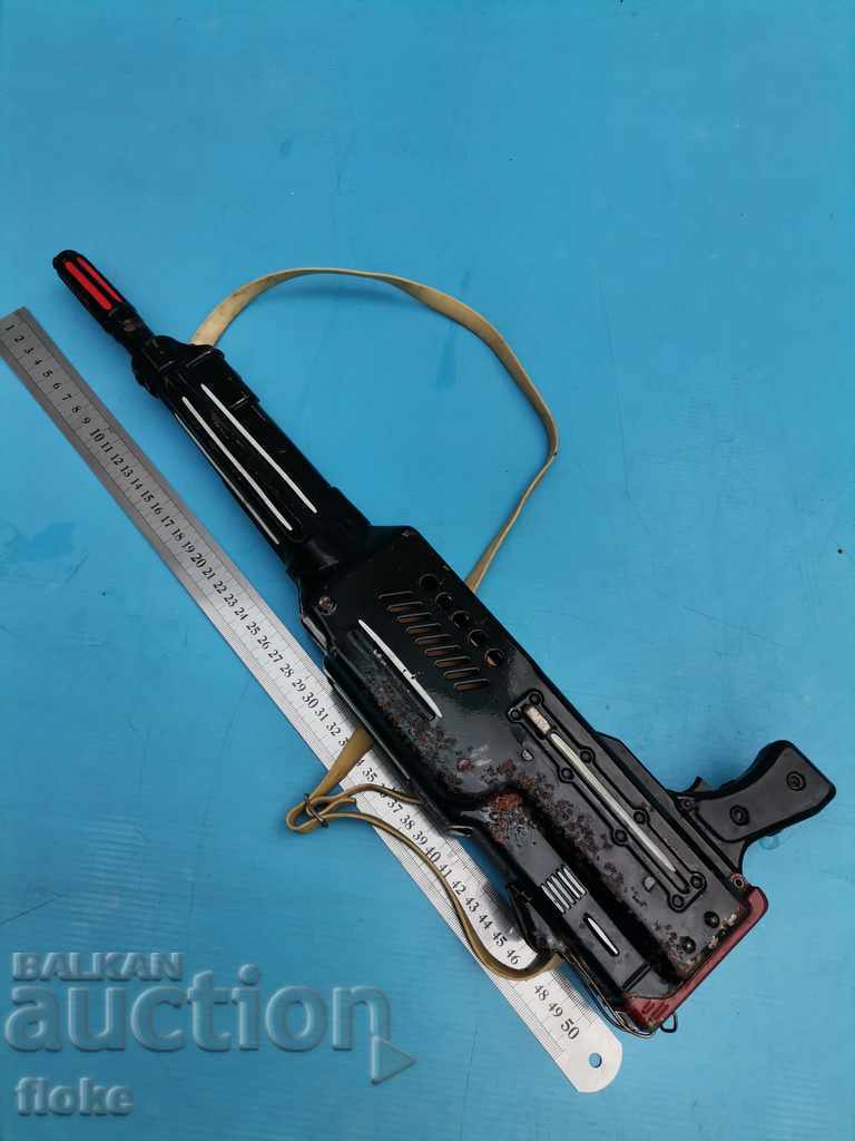 Auction Metal toy vending machine Auction Metal toy vending machine