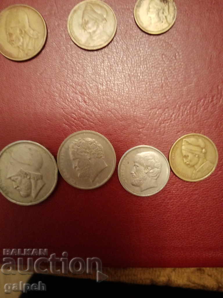 Delivery of LOT NEW GREECE 1976/78 - 10 pcs. - BGN 4.25.