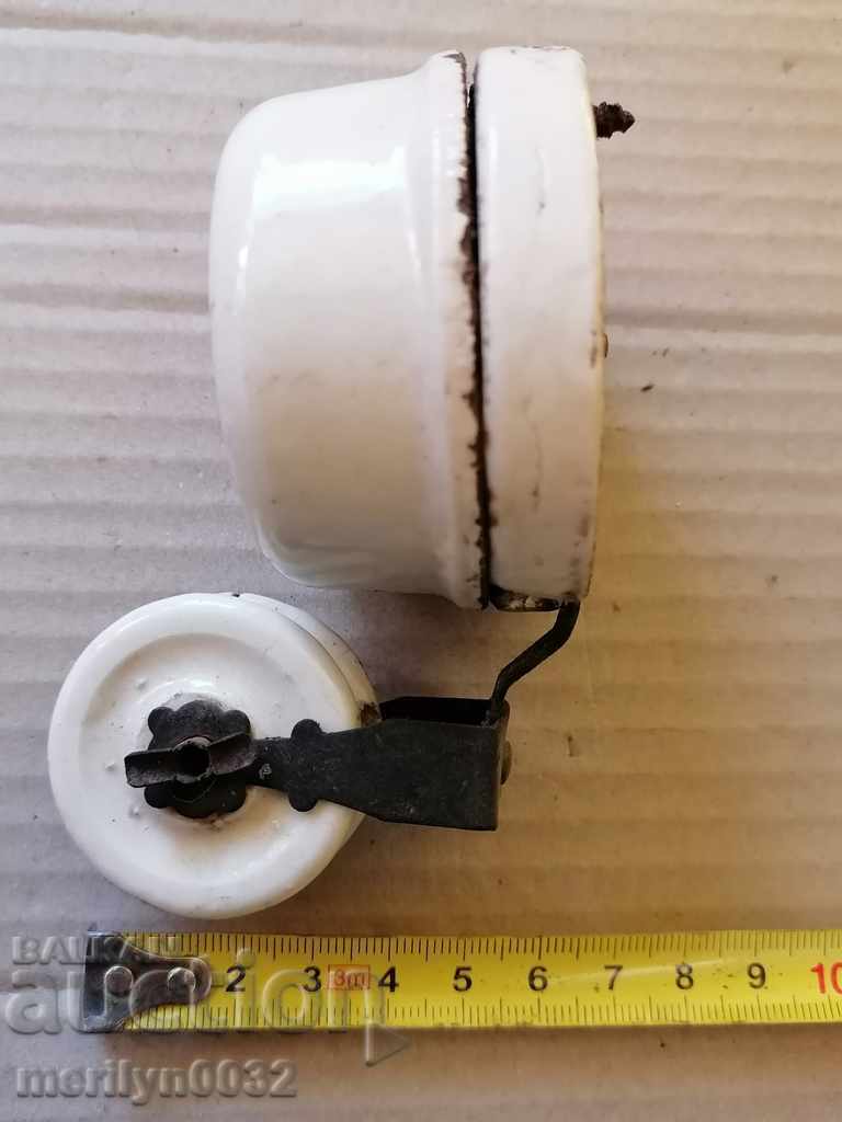 Roll porcelain antique chandelier lamp chandelier lampshade with price 60.00 BGN | € 30.68 Roll porcelain antique chandelier lamp chandelier lampshade with price 60.00 BGN | € 30.68