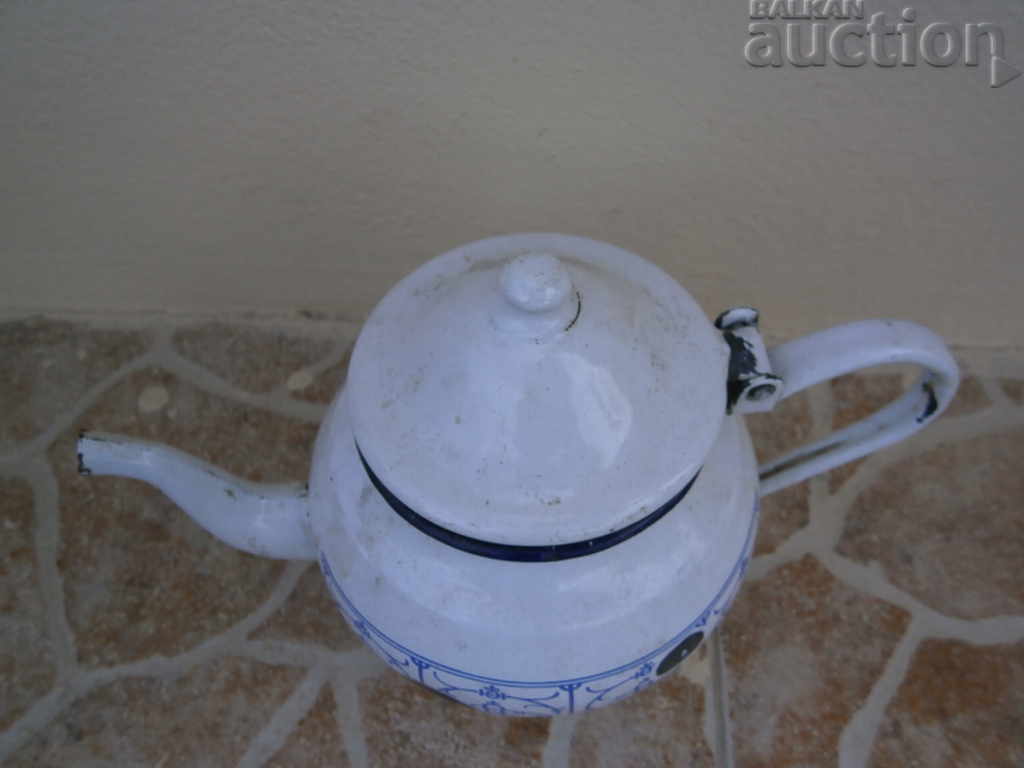 a small enamel teapot - 5 a small enamel teapot - 5
