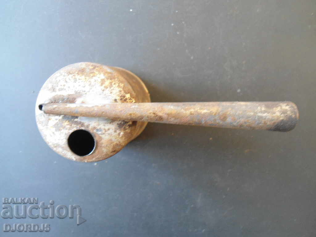 Παλιό εργαλείο ζωγραφικής με τιμή 4.00 BGN | € 2.05 Παλιό εργαλείο ζωγραφικής με τιμή 4.00 BGN | € 2.05