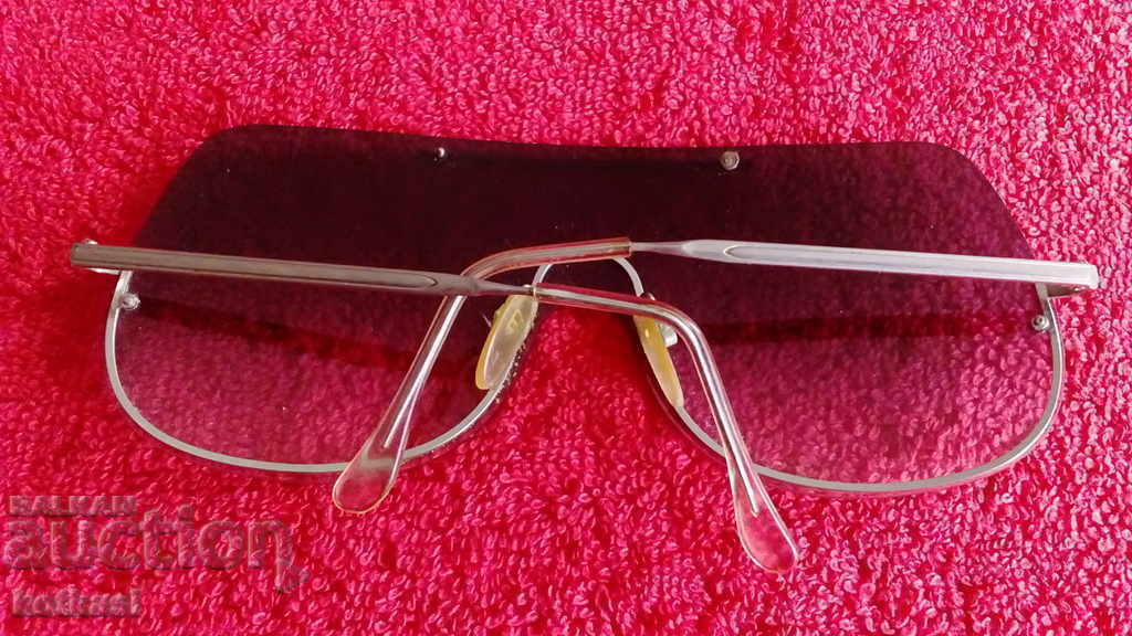 Слънчеви очила MARTIN с цена 10.50 лв. | € 5.37 Слънчеви очила MARTIN с цена 10.50 лв. | € 5.37