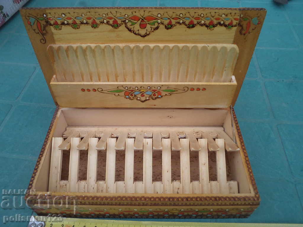 Delivery of Cigarette BOX Delivery of Cigarette BOX