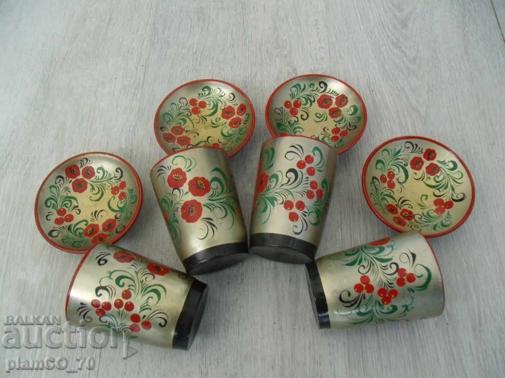 № * 5273 4 pieces of old wooden cups with coasters / plates with price 15.00 BGN | € 7.67 № * 5273 4 pieces of old wooden cups with coasters / plates with price 15.00 BGN | € 7.67