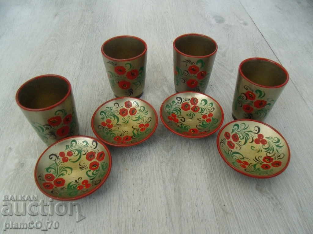 Delivery of № * 5273 4 pieces of old wooden cups with coasters / plates Delivery of № * 5273 4 pieces of old wooden cups with coasters / plates