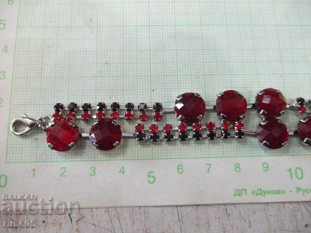 Auction Hand chain with red stones imitation jewelry Auction Hand chain with red stones imitation jewelry