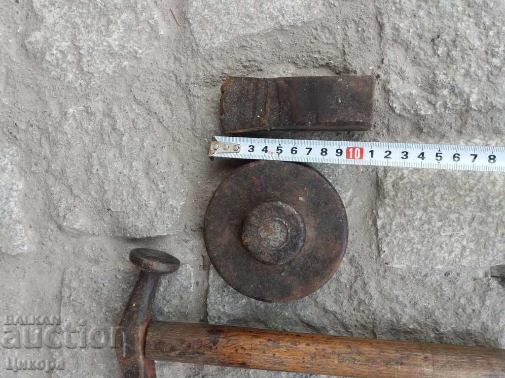OLD HAMMER WITH ANCHOR - 6 OLD HAMMER WITH ANCHOR - 6