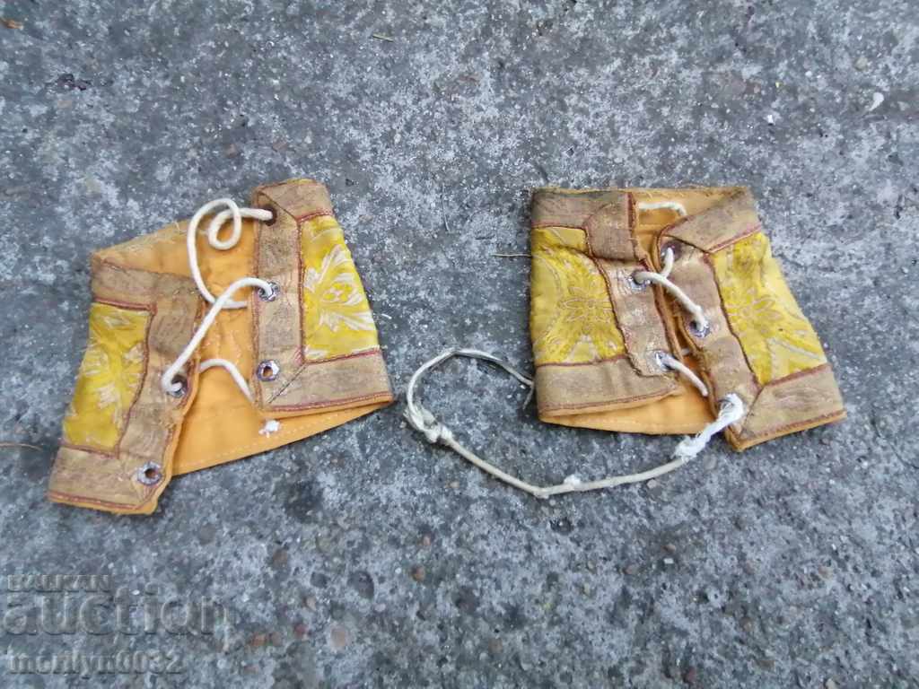 Priest's robes cuffs with tinsel cross orar - 5 Priest's robes cuffs with tinsel cross orar - 5