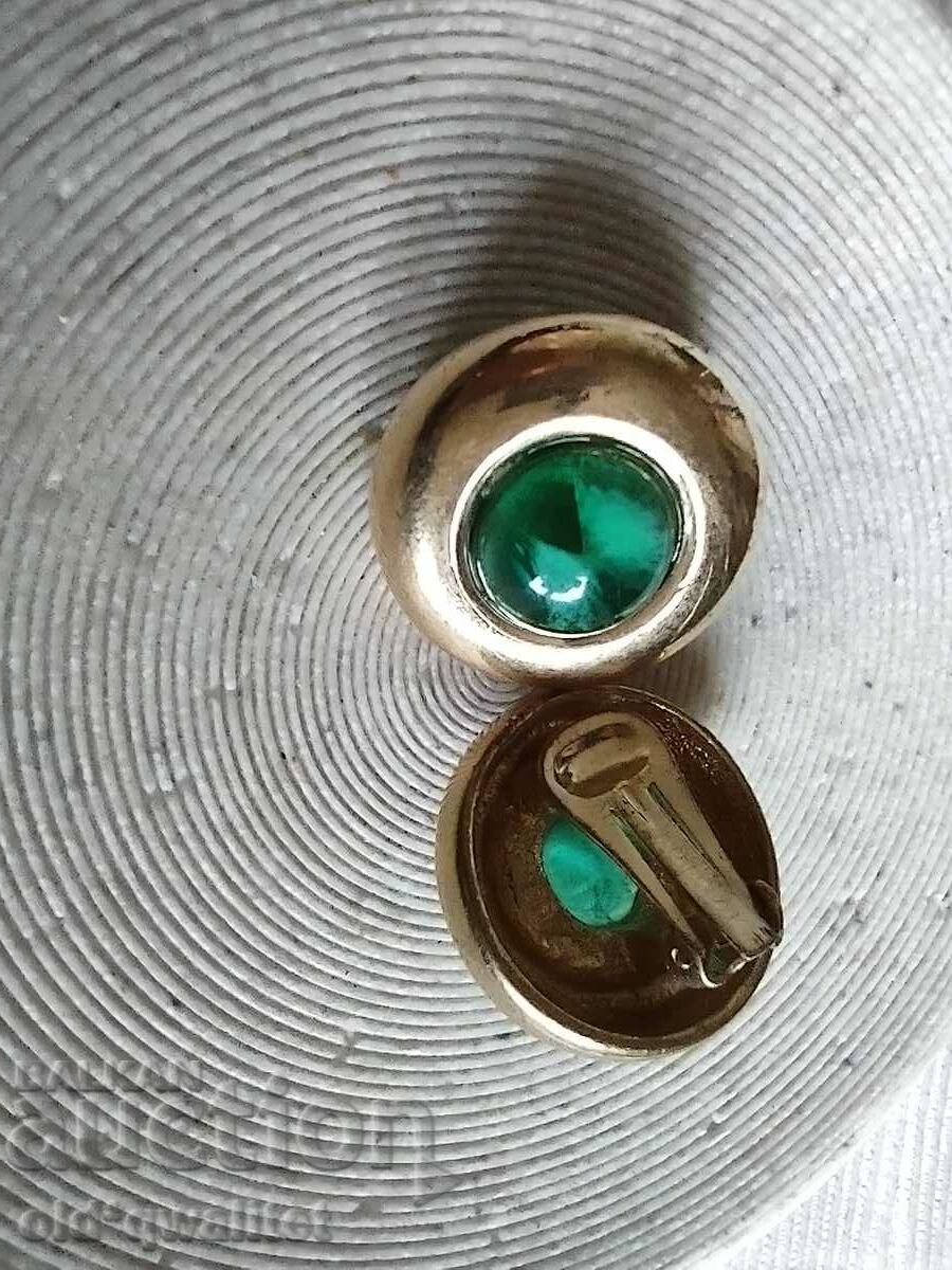 Livrarea Cercei atrăgători de designer, placare cu aur și accent verde Livrarea Cercei atrăgători de designer, placare cu aur și accent verde