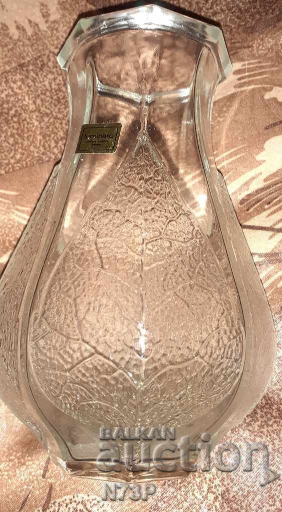 Delivery of BEAUTIFUL VASE. MARKOVA. FRANCE. Delivery of BEAUTIFUL VASE. MARKOVA. FRANCE.