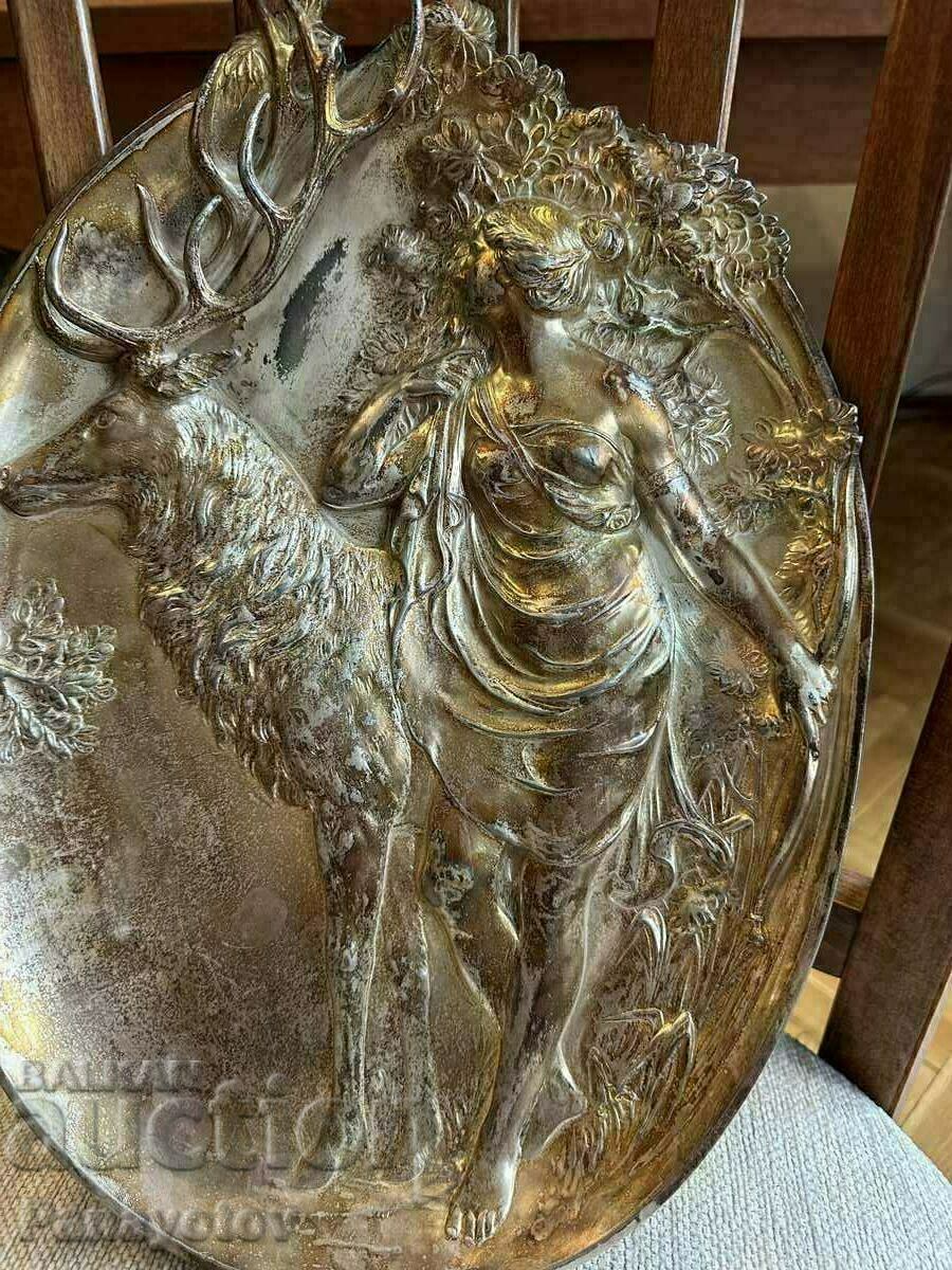 PLĂUTA DECORATIVA FRANTA ARGINT DIANA AFRODIT VÂNĂTOARE CPRIVĂ cu preț 680.00 BGN | € 347.68 PLĂUTA DECORATIVA FRANTA ARGINT DIANA AFRODIT VÂNĂTOARE CPRIVĂ cu preț 680.00 BGN | € 347.68