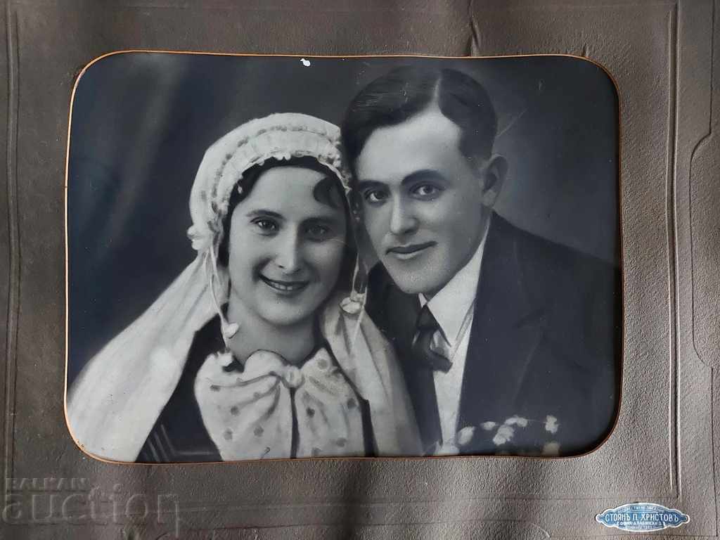OLD RETUCHED PHOTO PORTRAIT PHOTO CARDBOARD with price 25.00 BGN | € 12.78 OLD RETUCHED PHOTO PORTRAIT PHOTO CARDBOARD with price 25.00 BGN | € 12.78