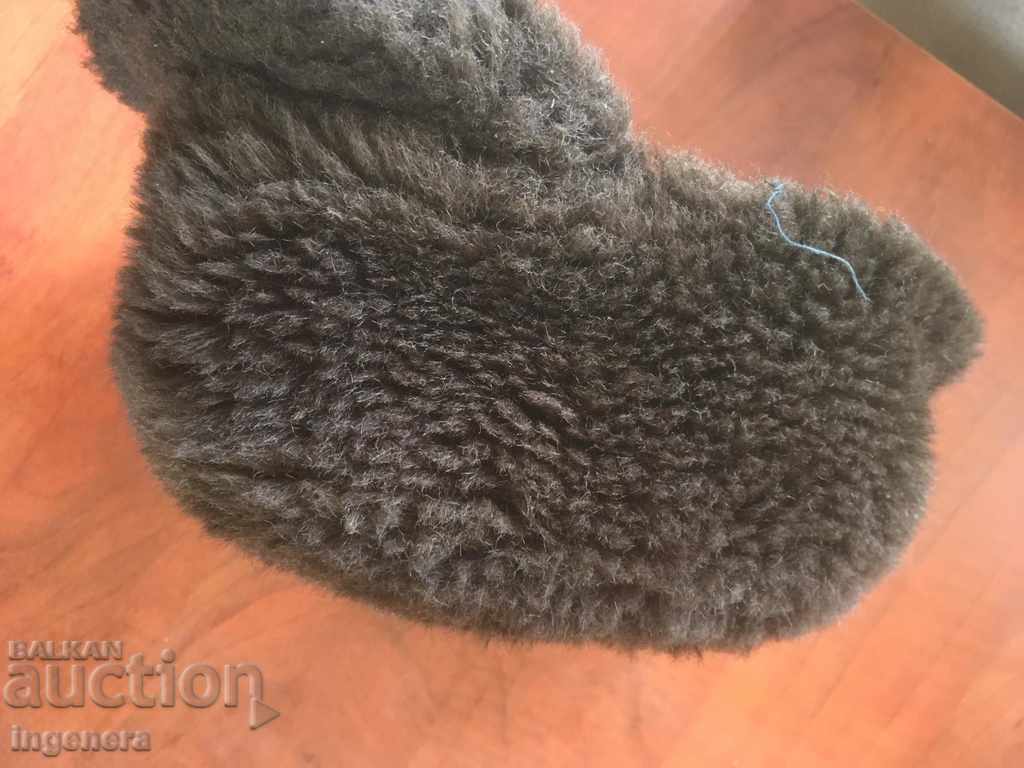 Auction HAT HAT CASKET LAMB WOOL Auction HAT HAT CASKET LAMB WOOL