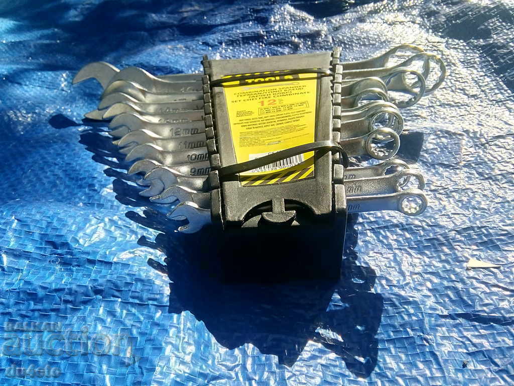 Spanners 12 pieces 6-22 mm. - 6 Spanners 12 pieces 6-22 mm. - 6