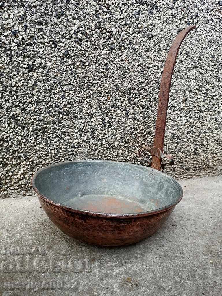 An old copper pan, a baker, a tray, a copper pot with price 88.00 BGN | € 44.99