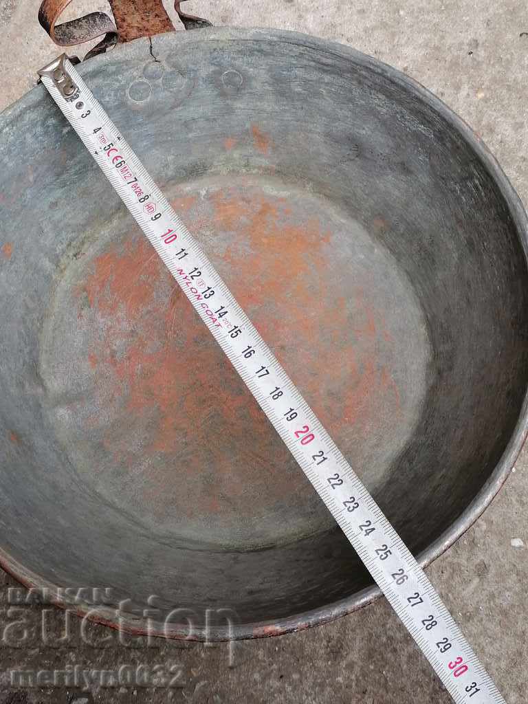 An old copper pan, a baker, a tray, a copper pot - 5