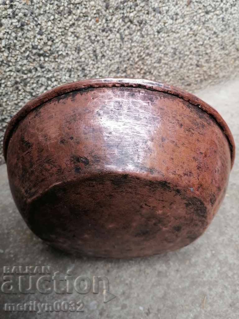 An old copper pan, a baker, a tray, a copper pot - 7