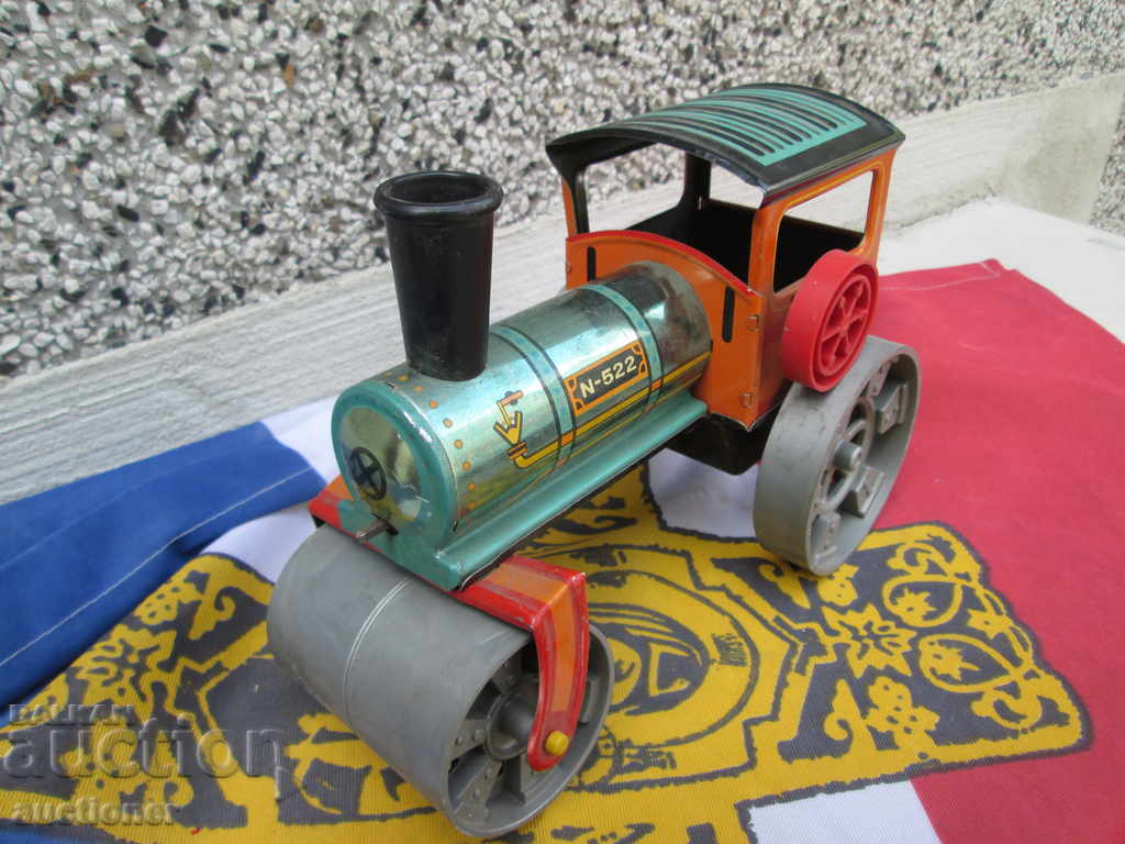 OLD CHILDREN'S TOY ROLLER - 7 OLD CHILDREN'S TOY ROLLER - 7