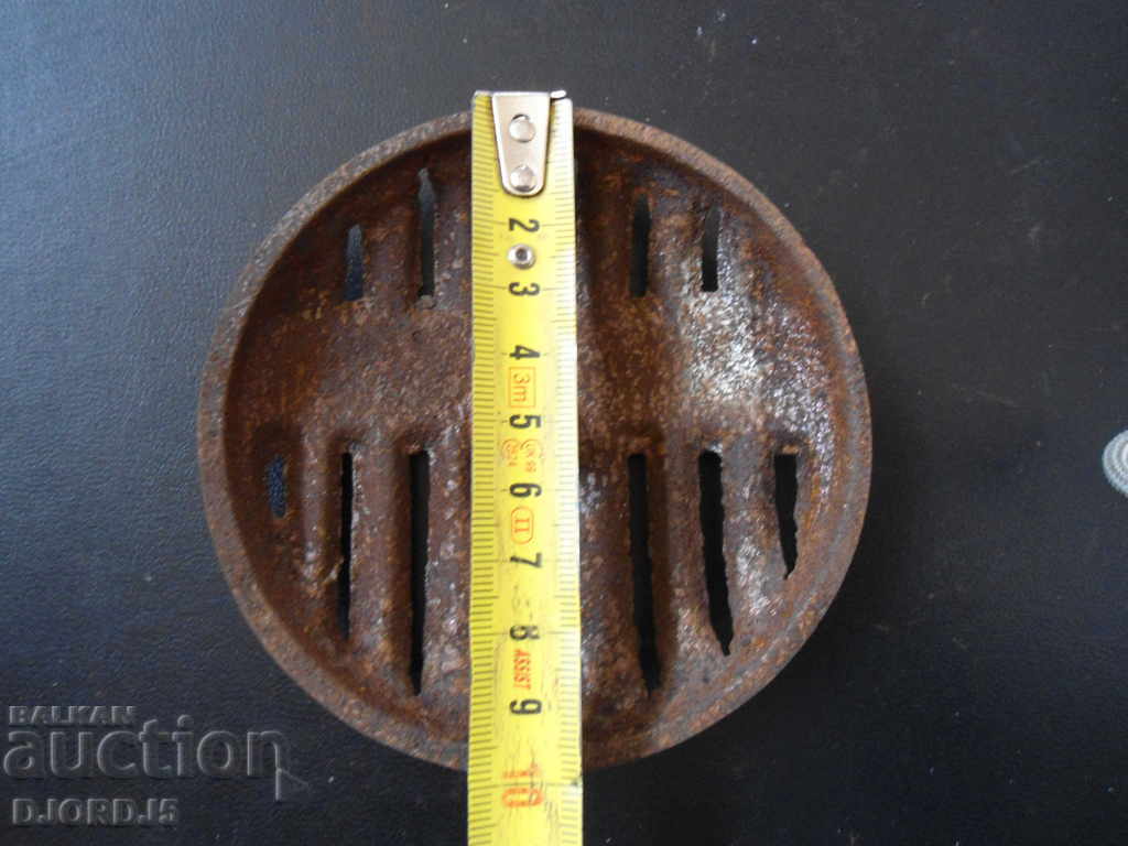 Δημοπρασία Εφαρμογή από μια παλιά σόμπα στερεών καυσίμων Δημοπρασία Εφαρμογή από μια παλιά σόμπα στερεών καυσίμων