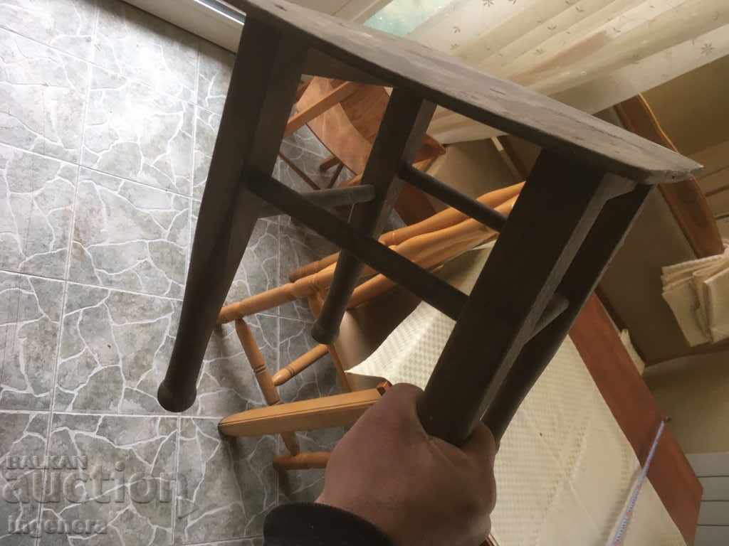 Delivery of TABLE TABLE CHAIR OLD LOW Delivery of TABLE TABLE CHAIR OLD LOW