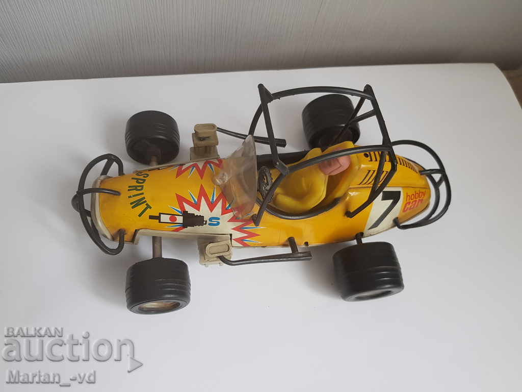 Стара ламаринена играчка ГДР с цена 40.00 лв. | € 20.45 Стара ламаринена играчка ГДР с цена 40.00 лв. | € 20.45