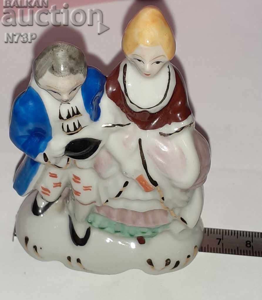 OLD PORCELAIN FIGURE. HAND-PAINTED. - 6