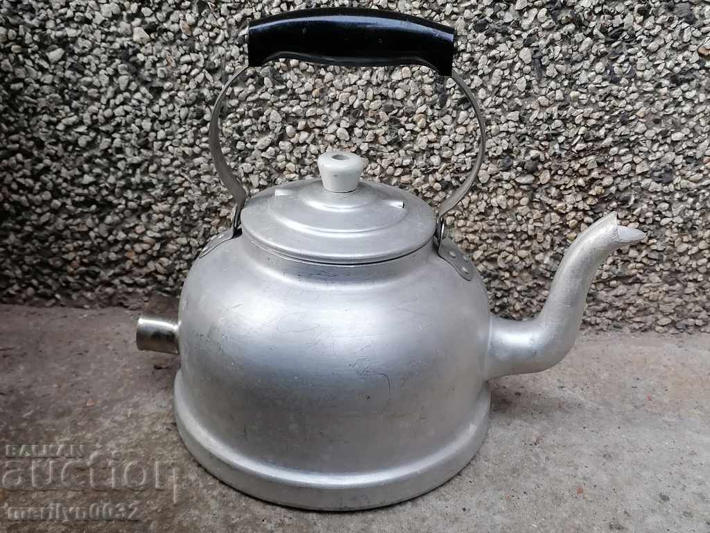 Ηλεκτρικός βραστήρας χωρίς καλώδιο από το 1956 με τιμή 68.00 BGN | € 34.77 Ηλεκτρικός βραστήρας χωρίς καλώδιο από το 1956 με τιμή 68.00 BGN | € 34.77