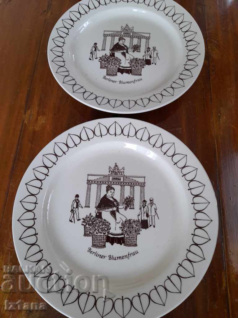 Auction Old porcelain dish, plates Auction Old porcelain dish, plates