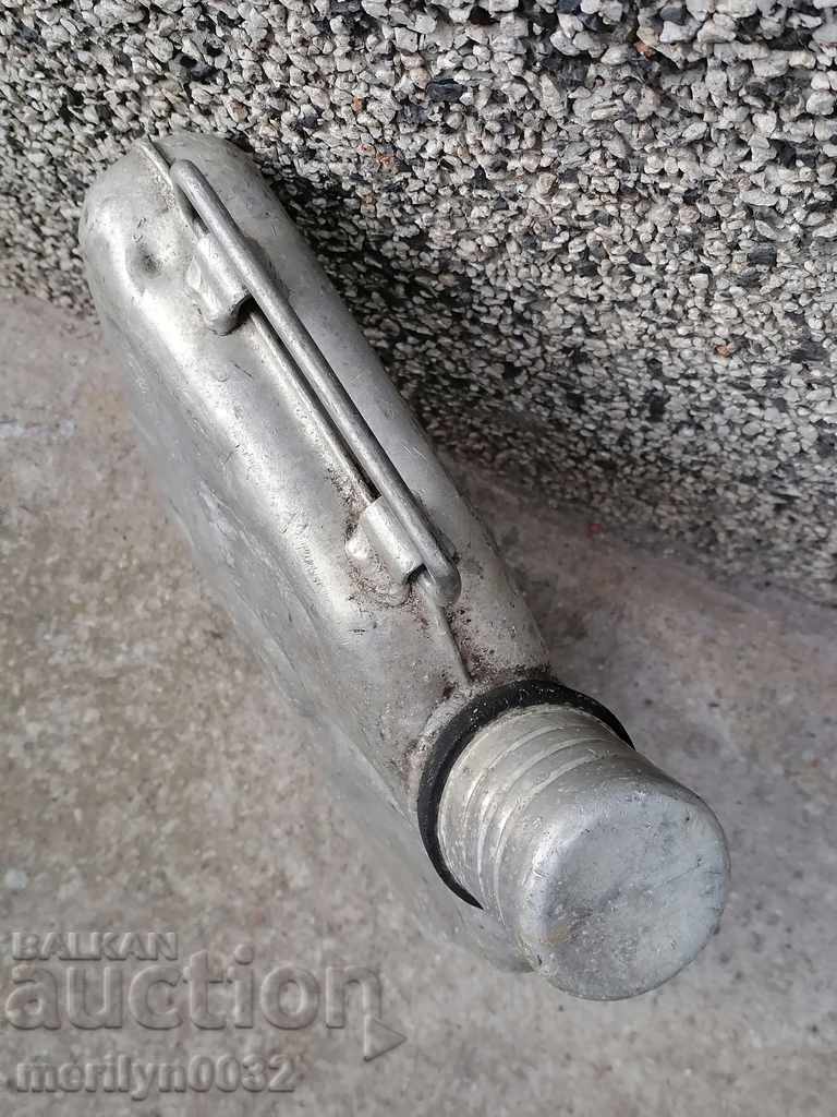 Auction Russian tube 3 liters of fuel 70's aluminum USSR Auction Russian tube 3 liters of fuel 70's aluminum USSR