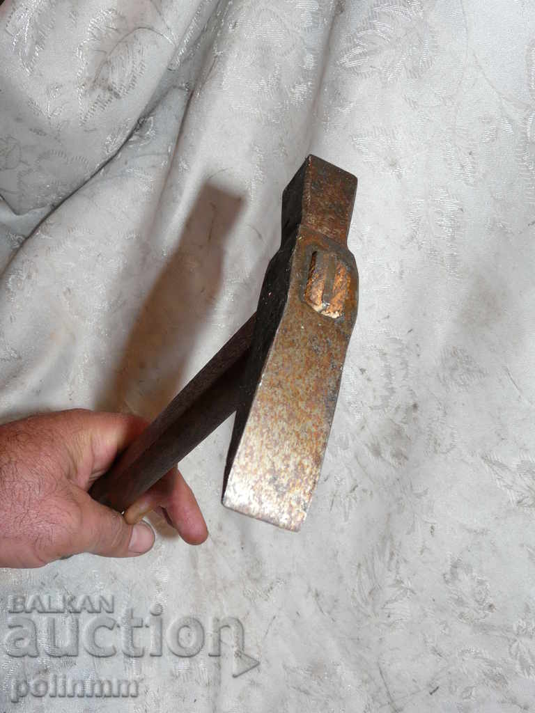 Auction Old craft hammer - 13 Auction Old craft hammer - 13