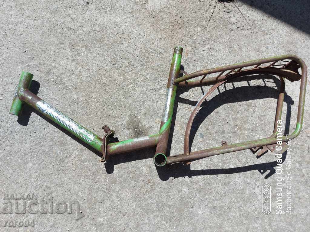 BALKANS - EIGHT - FRAME - 5 BALKANS - EIGHT - FRAME - 5