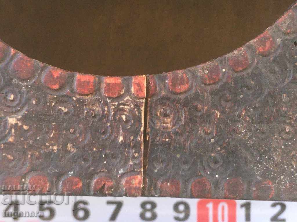 WATCH BOX COLORED ANCIENT WOOD CARVING - 7 WATCH BOX COLORED ANCIENT WOOD CARVING - 7