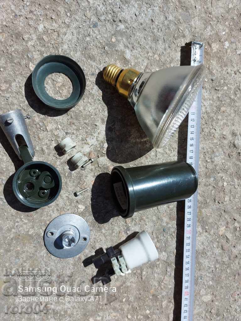 Auction PHILIPS - MOISTURE PROTECTION LAMP - NEW Auction PHILIPS - MOISTURE PROTECTION LAMP - NEW