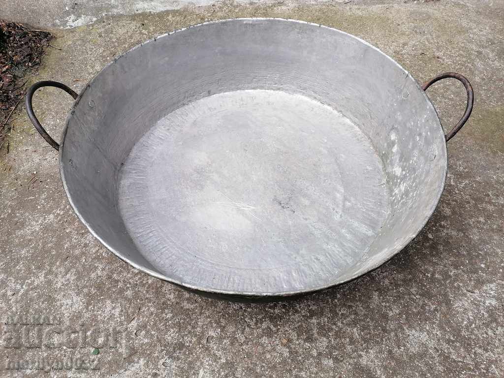 Old LARGE copper pan, sahan, copper, tray, pan with price 159.00 BGN | € 81.30 Old LARGE copper pan, sahan, copper, tray, pan with price 159.00 BGN | € 81.30