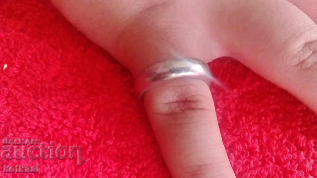 Marcaje inele vechi de argint 7,33 g. cu preț 35.50 BGN | € 18.15 Marcaje inele vechi de argint 7,33 g. cu preț 35.50 BGN | € 18.15