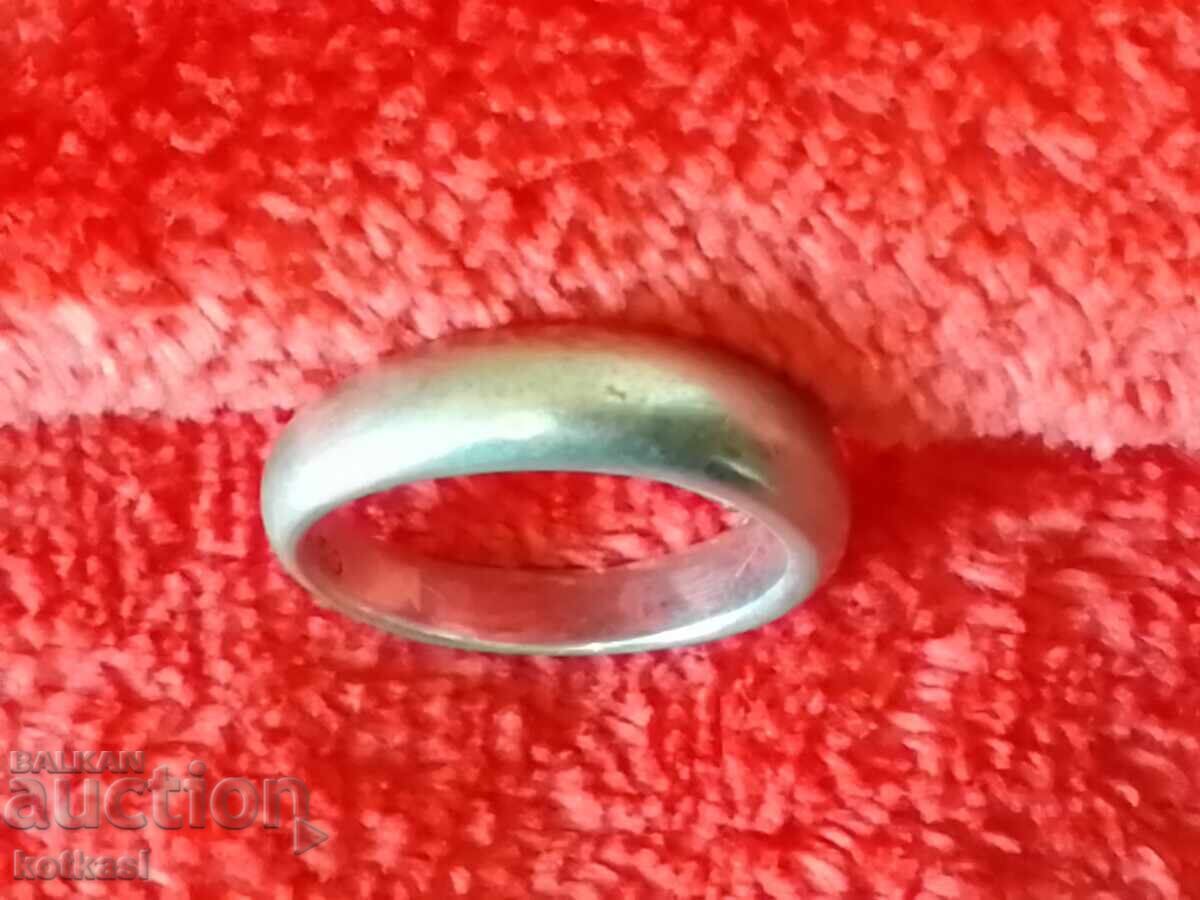 Παλαιό ασημένιο δαχτυλίδι με σήμανση με τιμή 65.50 BGN | € 33.49 Παλαιό ασημένιο δαχτυλίδι με σήμανση με τιμή 65.50 BGN | € 33.49