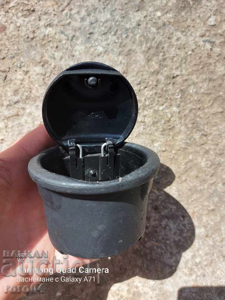 FORD - ASHTRAY with price 8.99 BGN | € 4.60 FORD - ASHTRAY with price 8.99 BGN | € 4.60