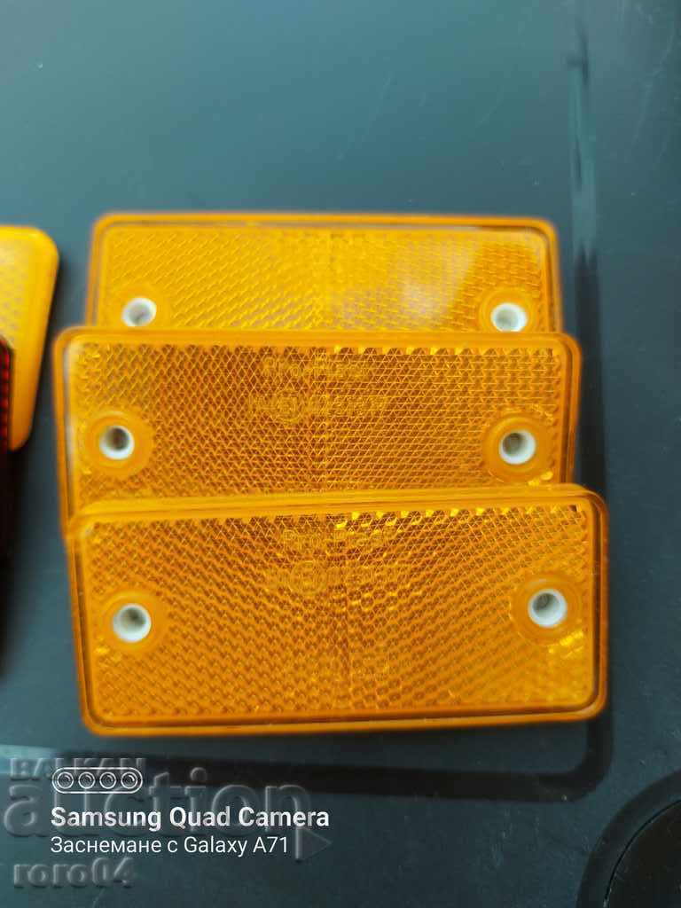 REFLECTORS - 5 REFLECTORS - 5