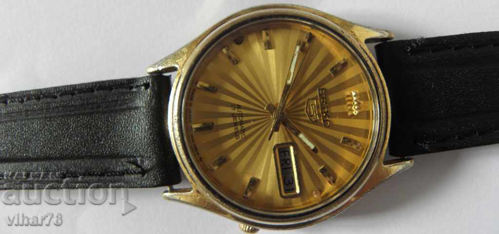 MALE RED MODEL-SEIKO-SEIKO 5 with price 159.99 BGN | € 81.80 MALE RED MODEL-SEIKO-SEIKO 5 with price 159.99 BGN | € 81.80