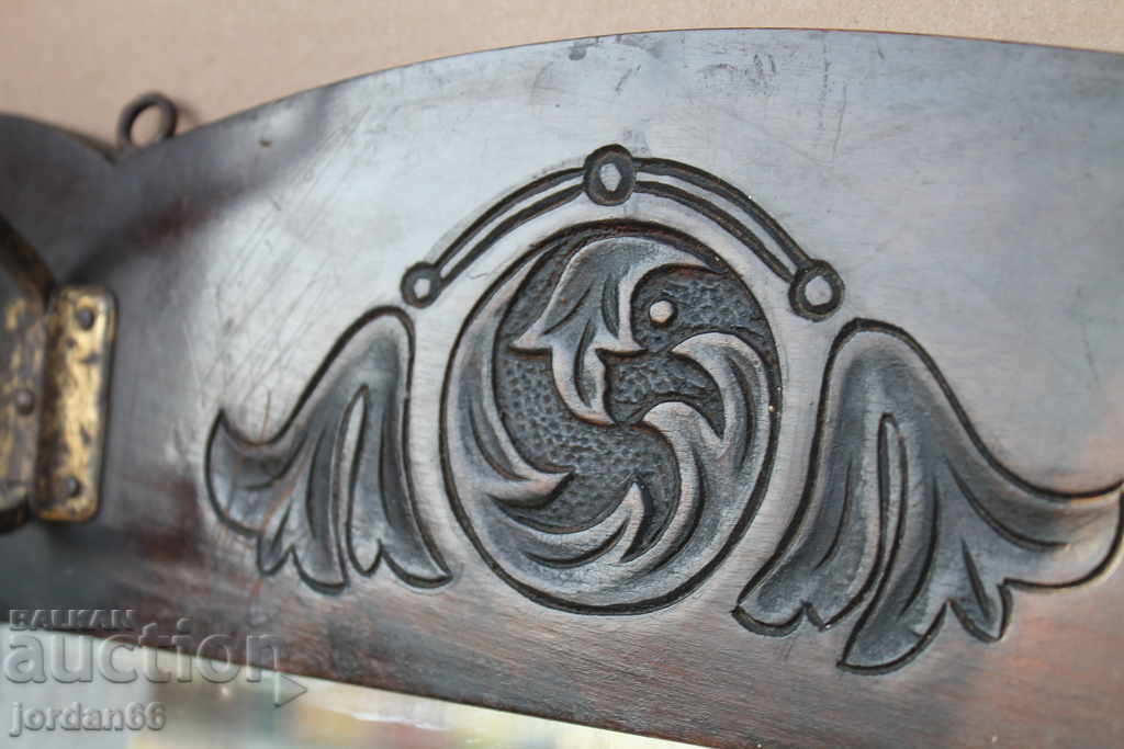 Delivery of Mirror with frame Delivery of Mirror with frame