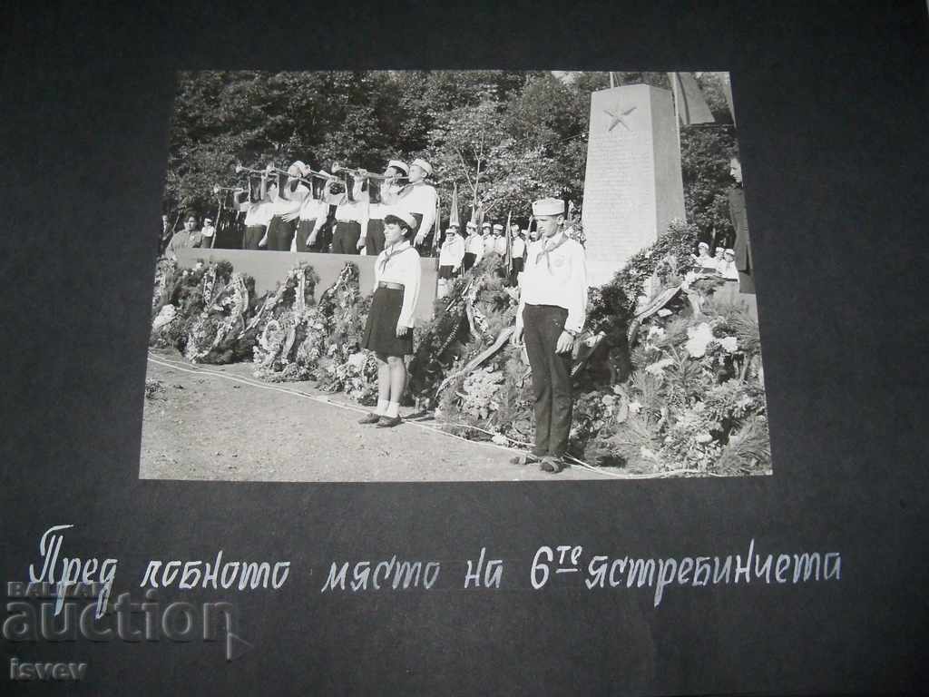 Huge, luxurious social album with photos of social youth with price 95.00 BGN | € 48.57 Huge, luxurious social album with photos of social youth with price 95.00 BGN | € 48.57