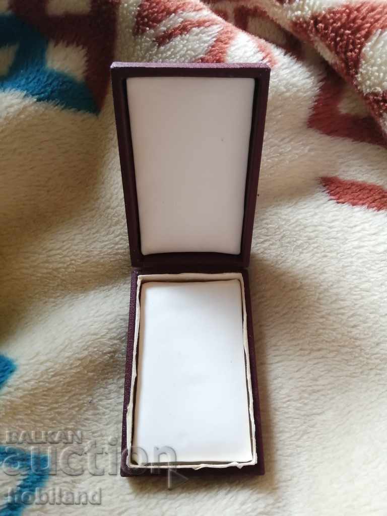 Order of Labor Golden-box with price 9.80 BGN | € 5.01 Order of Labor Golden-box with price 9.80 BGN | € 5.01