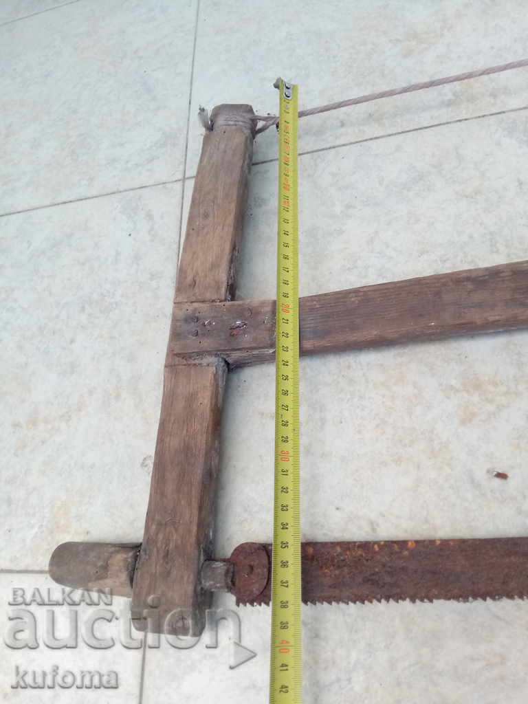 Auction  Old hand saw