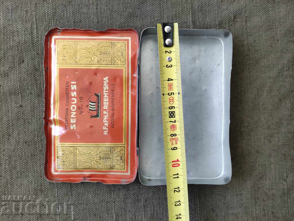 Metal cigarette case Senoussi Reemtsma with price 30.00 BGN | € 15.34 Metal cigarette case Senoussi Reemtsma with price 30.00 BGN | € 15.34