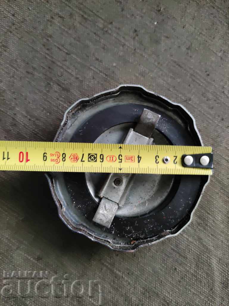 Auction cap for tank of engine ЧЗ Auction cap for tank of engine ЧЗ