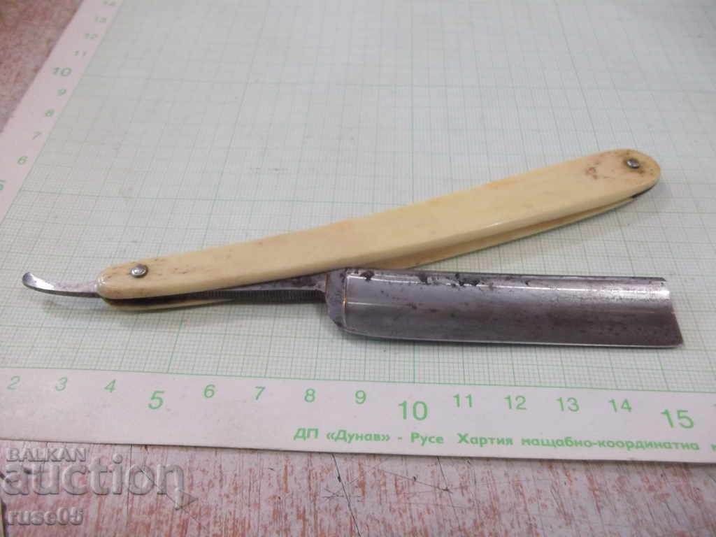 Delivery of Razor "J.A.HENCKELS. SOLINGEN - ZWILLINGSWERK." Delivery of Razor "J.A.HENCKELS. SOLINGEN - ZWILLINGSWERK."